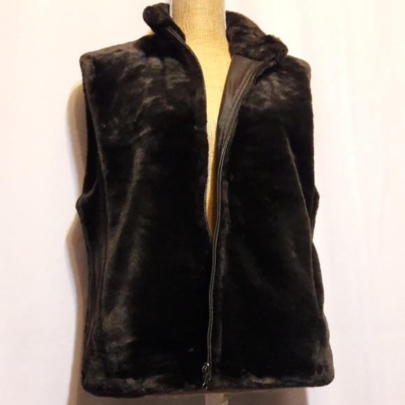 Plush faux fur Vest reversible w pockets Dark bro - Picture 5 of 8